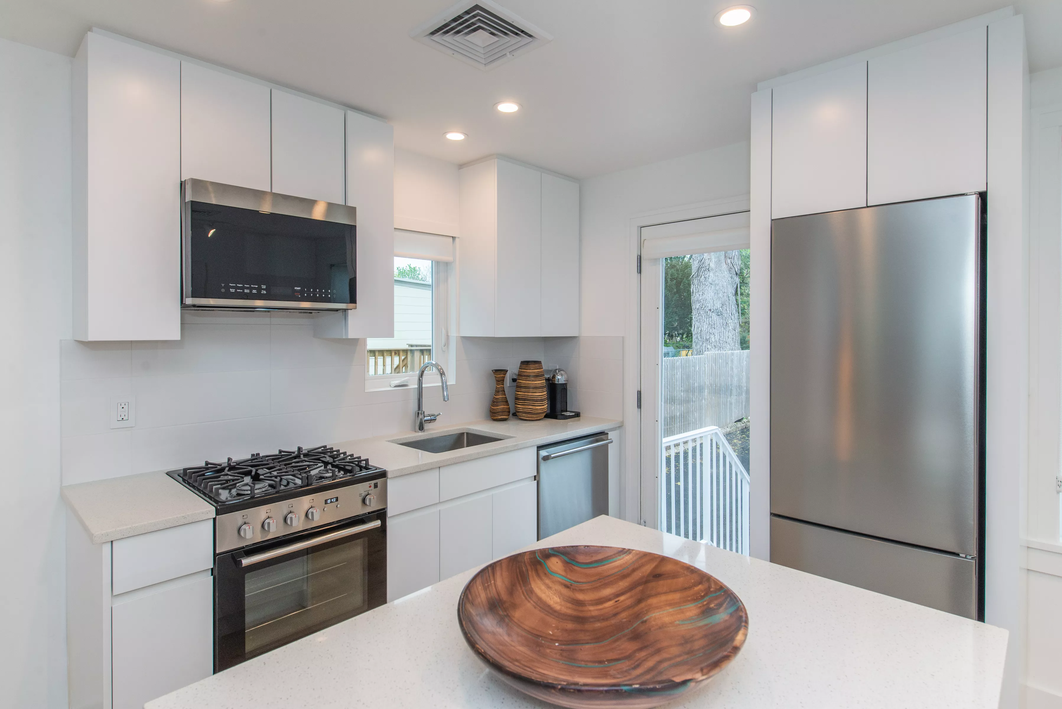 21 Meade St, West Orange