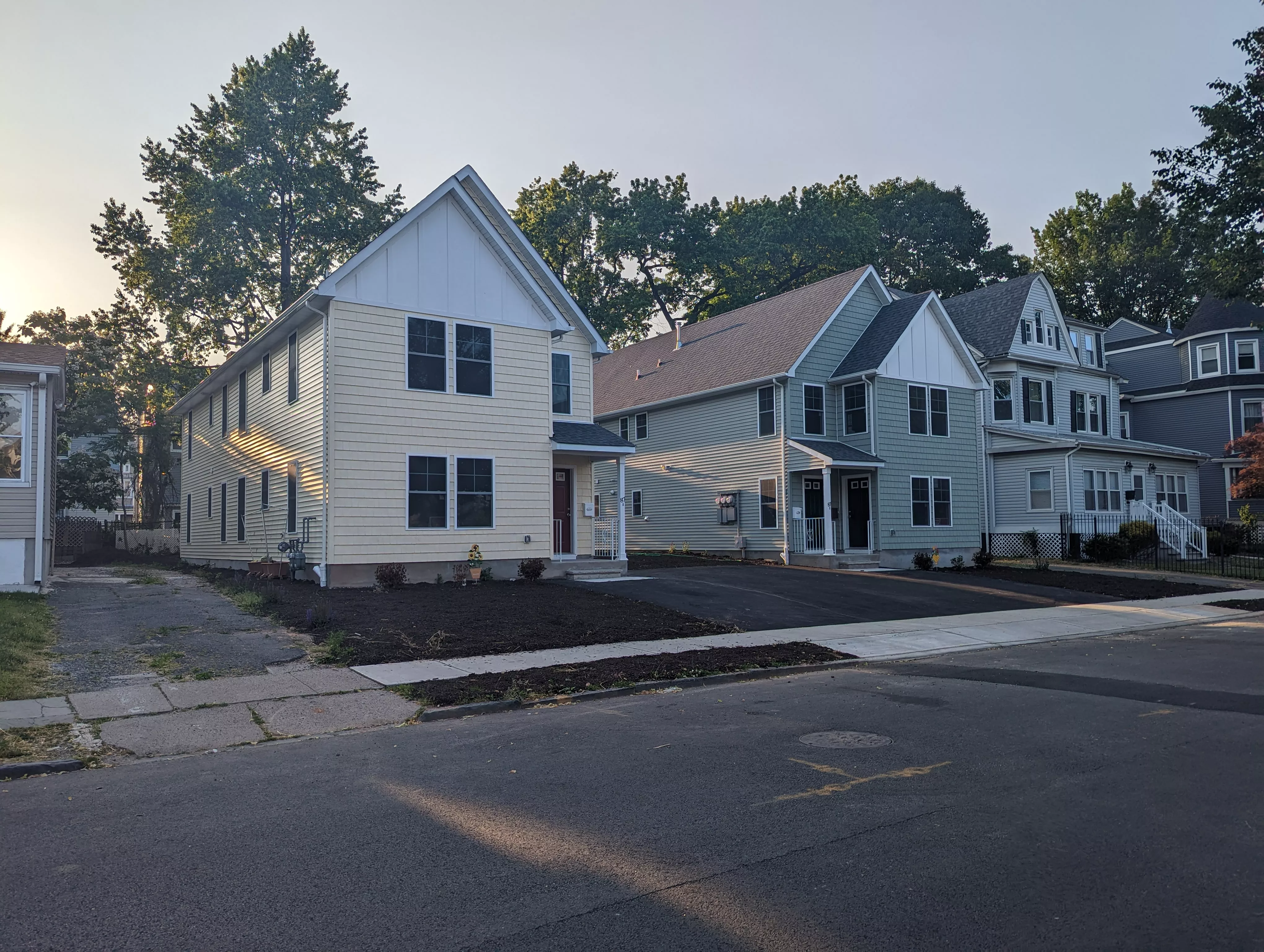 87A & 87B North 18th St